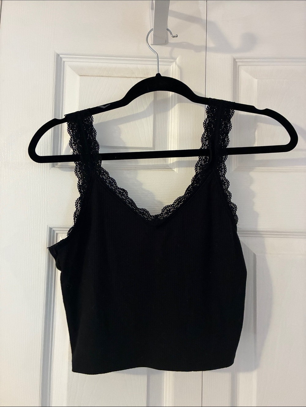 AE Black Lace-Trim Ribbed Tank Top